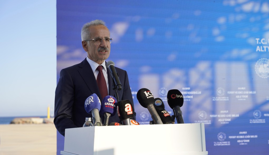 Bu görsel boş bir alt niteliğe sahip; dosya adı Genc-gazeteciler-Mersin-3.jpg